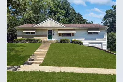 205 N Mernitz Avenue, Freeport, IL 61032 - Photo 1