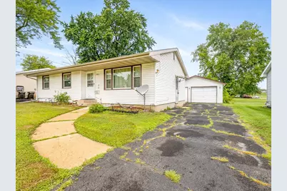 1614 W Laurel Street, Freeport, IL 61032 - Photo 1