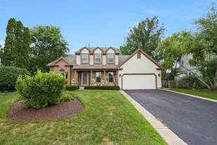 46 Copperwood Dr, Buffalo Grove, IL 60089 - Photo 1