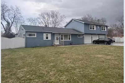 19119 S Saint Lawrence Avenue, Glenwood, IL 60425 - Photo 1