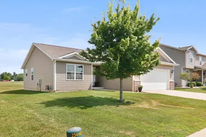 216 Springdale Avenue, Bloomington, IL 61704 - Photo 1