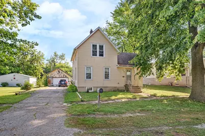 309 E Elk Street, Odell, IL 60460 - Photo 1