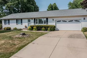 2001 Diana Dr, Mendota, IL 61342 - Photo 1