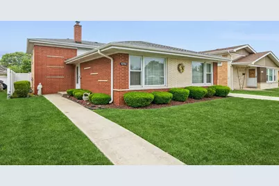 10740 S Laporte Avenue, Oak Lawn, IL 60453 - Photo 1