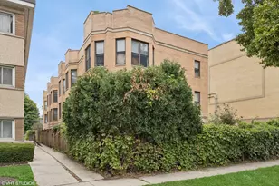 417 S East Ave, Oak Park, IL 60302 - Photo 1