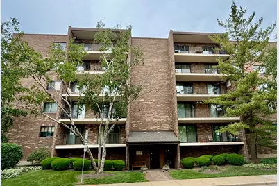 555 Graceland Avenue #505, Des Plaines, IL 60016 - Photo 1
