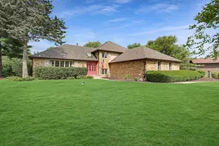14562 S Hawthorne Ct, Homer Glen, IL 60491 - Photo 1