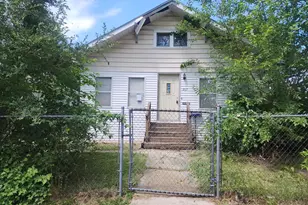 267 N Myrtle Ave, Kankakee, IL 60901 - Photo 1