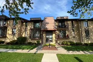 11277 S Roberts Road S, Palos Hills, IL 60465 - Photo 1