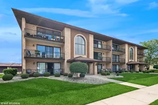 16037 Eagle Ridge Dr, Tinley Park, IL 60477 - Photo 1