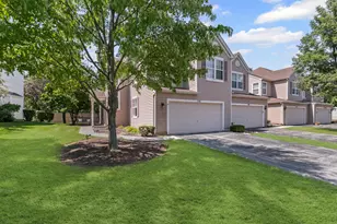 1101 Colonial Dr, Joliet, IL 60432 - Photo 1