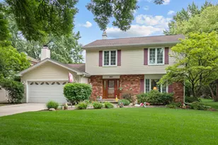 805 Redwood Ln, Bartlett, IL 60103 - Photo 1