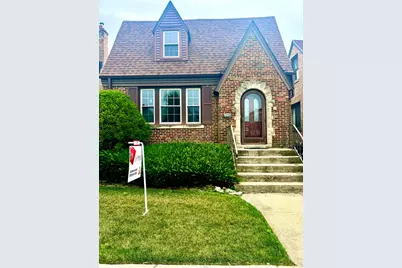 7013 W Cornelia Avenue, Chicago, IL 60634 - Photo 1