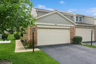 915 Suffolk Ct, Libertyville, IL 60048 - Photo 1
