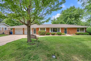 312 Wilmac St, Dwight, IL 60420 - Photo 1