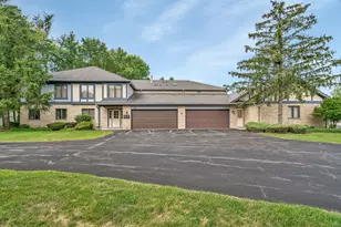 2525 Harbor Dr, Joliet, IL 60431 - Photo 1