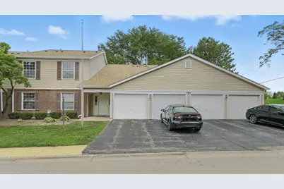 385 Newport Lane #D1, Bartlett, IL 60103 - Photo 1