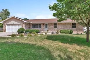 330 E Janet Dr, Braidwood, IL 60408 - Photo 1