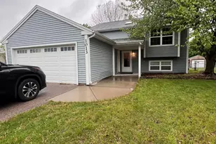 1013 Wembley Dr, Island Lake, IL 60042 - Photo 1