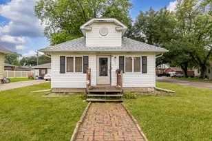 201 S Hebbard St, Joliet, IL 60433 - Photo 1