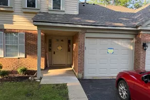 1306 Pennwood Ct, Schaumburg, IL 60193 - Photo 1