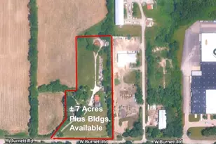 706 E Burnett Rd, Island Lake, IL 60042 - Photo 1