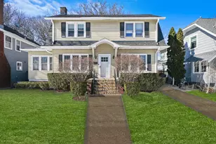 204 N Kensington Ave, La Grange, IL 60525 - Photo 1