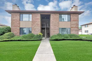 1025 Manchester Ct, South Elgin, IL 60177 - Photo 1