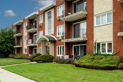 4754 W 101st Street #1A, Oak Lawn, IL 60453 - Photo 1