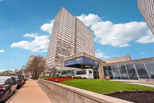 4800 S Chicago Beach Dr, Chicago, IL 60615 - Photo 1