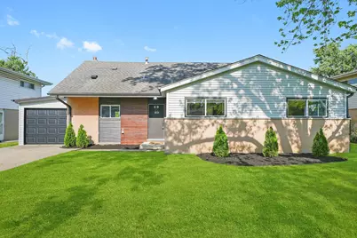 49 Stacy Court, Glenview, IL 60025 - Photo 1