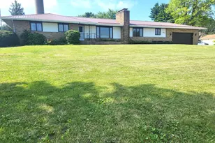 1003 N 4th St, Ashton, IL 61006 - Photo 1