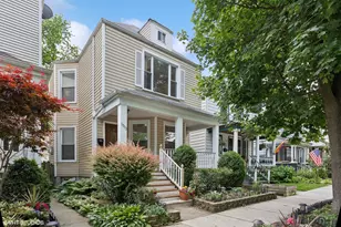 1513 W Highland Ave, Chicago, IL 60660 - Photo 1