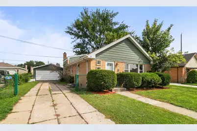 348 E Quincy Street, Riverside, IL 60546 - Photo 1