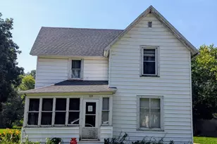 408 W Howard St, Durand, IL 61024 - Photo 1