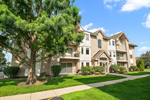 5311 W Mint Julip Dr, Alsip, IL 60803 - Photo 1