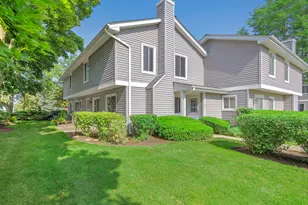 2430 Brunswick Cir, Woodridge, IL 60517 - Photo 1