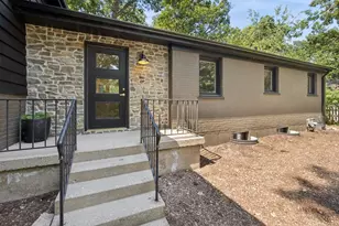600 Eton Dr, North Barrington, IL 60010 - Photo 1