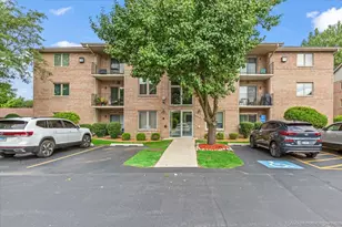 10278 SW Hwy, Chicago Ridge, IL 60415 - Photo 1