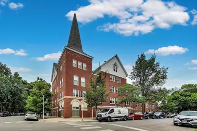 1043 W School Street #208, Chicago, IL 60657 - Photo 1