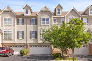 3427 Bradbury Cir, Aurora, IL 60504 - Photo 1