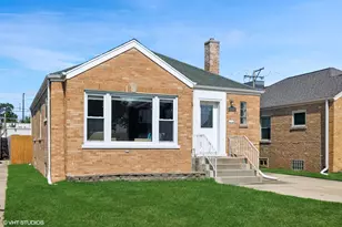 5036 N Neva Ave, Chicago, IL 60656 - Photo 1