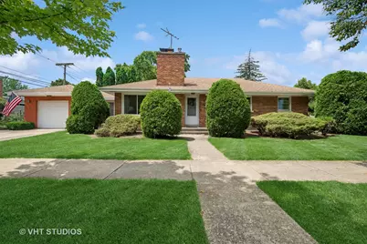 812 Webster Lane, Des Plaines, IL 60016 - Photo 1