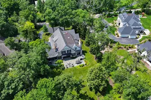 569 Briar Ln, Northfield, IL 60093 - Photo 1