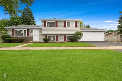 717 E Sunset Avenue, Lombard, IL 60148 - Photo 1