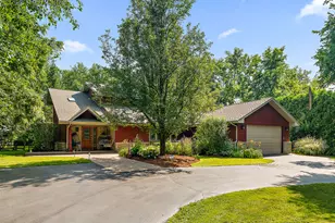 8715 W 123rd St, Palos Park, IL 60464 - Photo 1