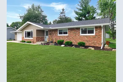 743 E Warren Street, Rockton, IL 61072 - Photo 1