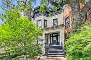 822 W Oakdale Ave, Chicago, IL 60657 - Photo 1