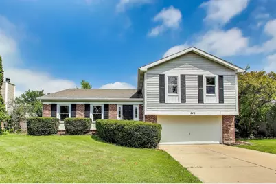 846 Boxwood Drive, Crystal Lake, IL 60014 - Photo 1