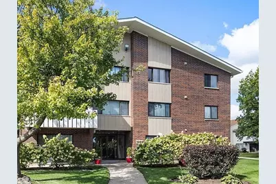 1000 Bayside Drive #114, Palatine, IL 60074 - Photo 1